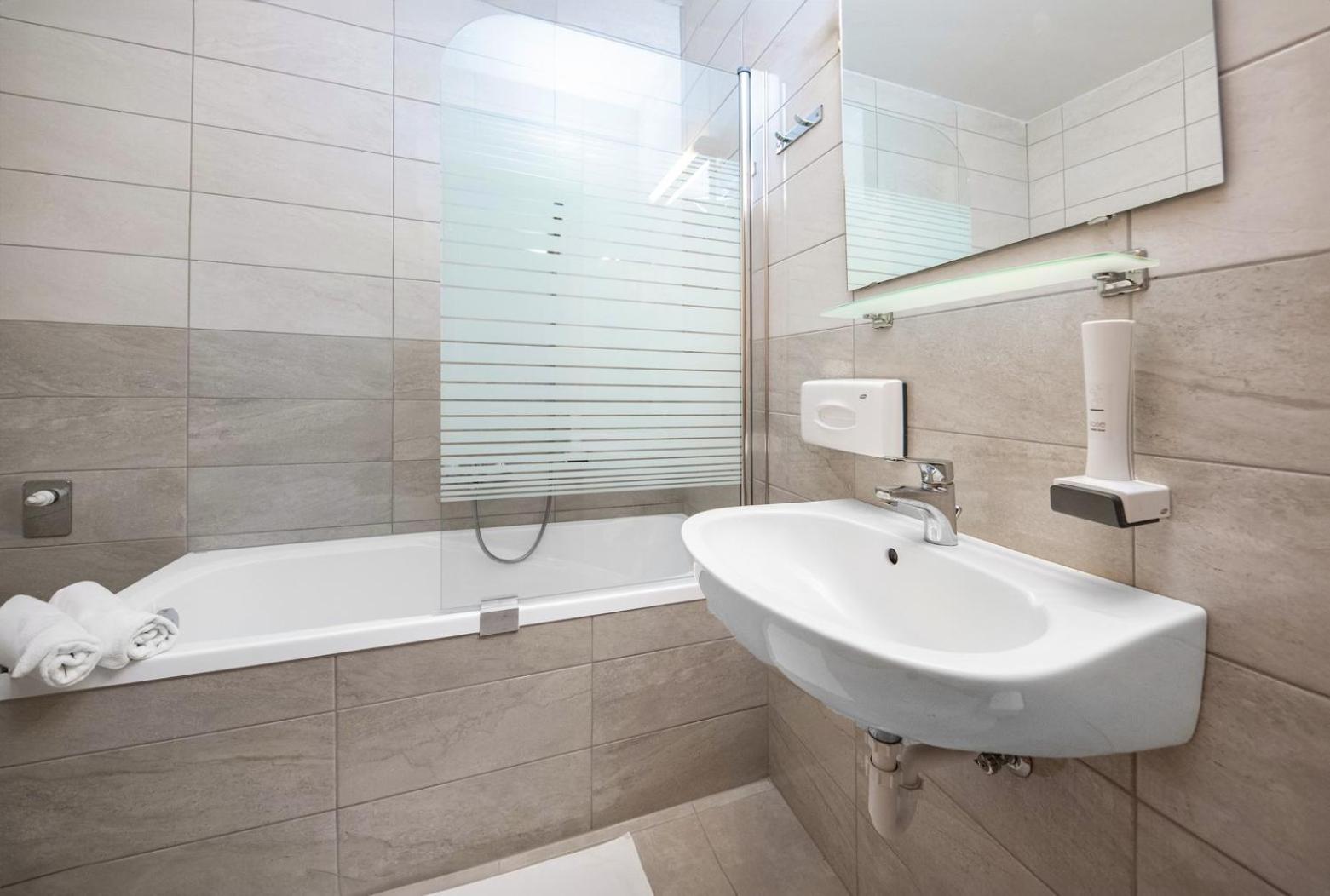 Corvin Hotel Budapest Residence מראה חיצוני תמונה