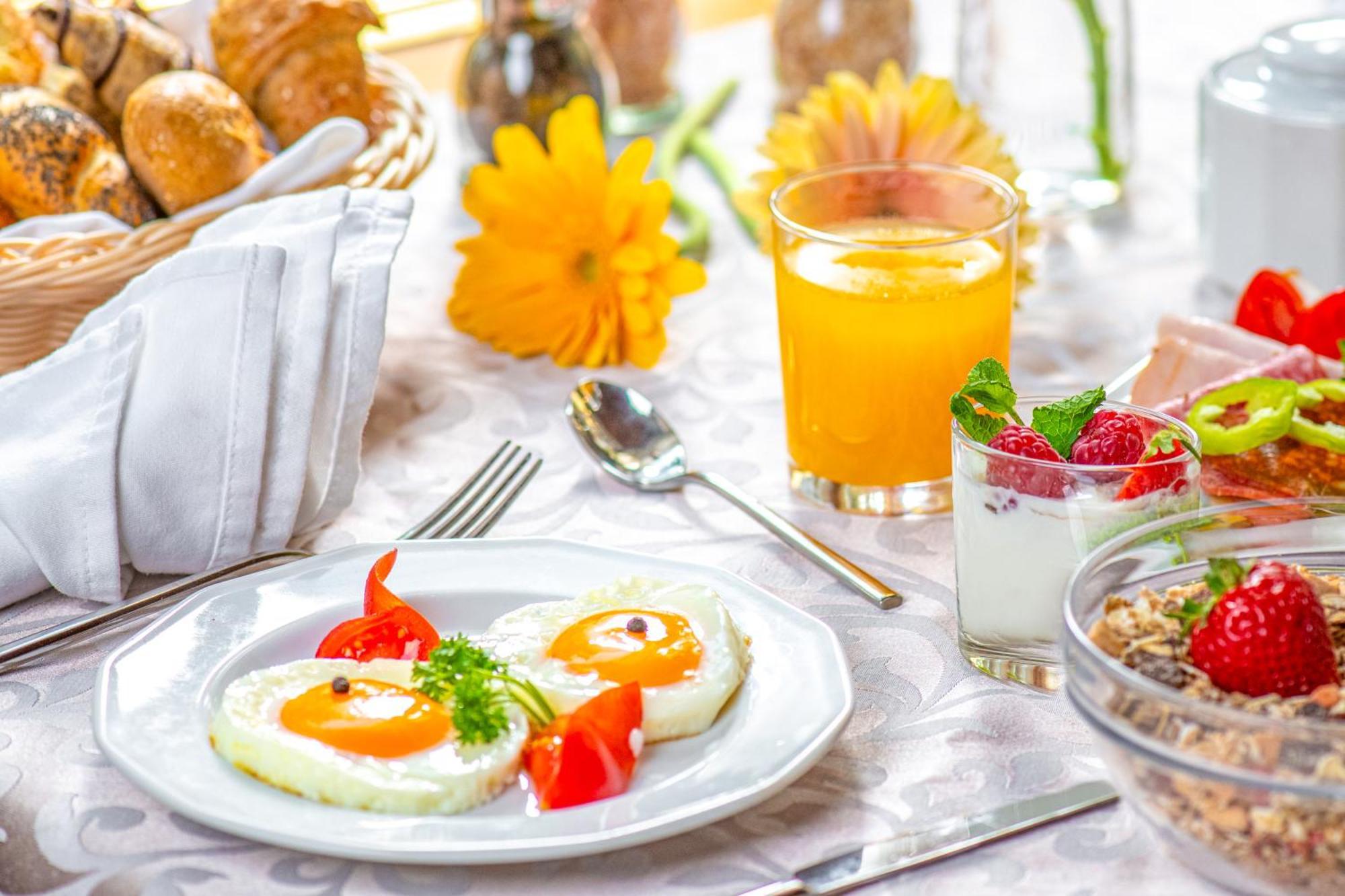 Corvin Hotel Budapest Residence מראה חיצוני תמונה